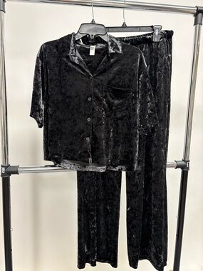 Stars Above Black Velvet Pajama Set